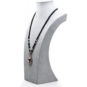 NWT Gray Velvet 3 Dimensional Necklace Display Bust